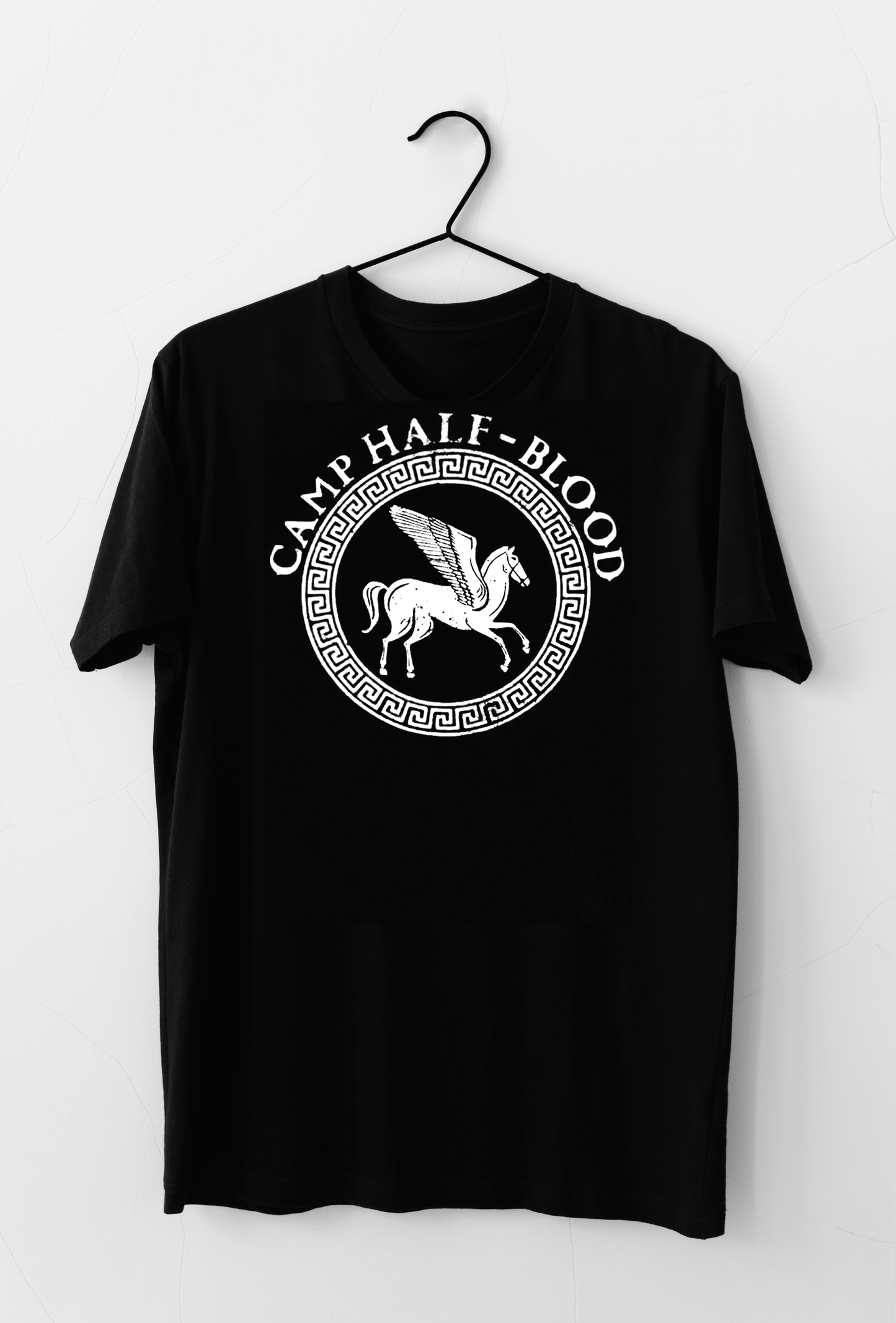 Camiseta CHB - Acampamento Meio-Sangue Estampa Oficial (Preto e Branco)