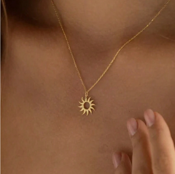 Colar minimalista Apolo Pingente de Sol