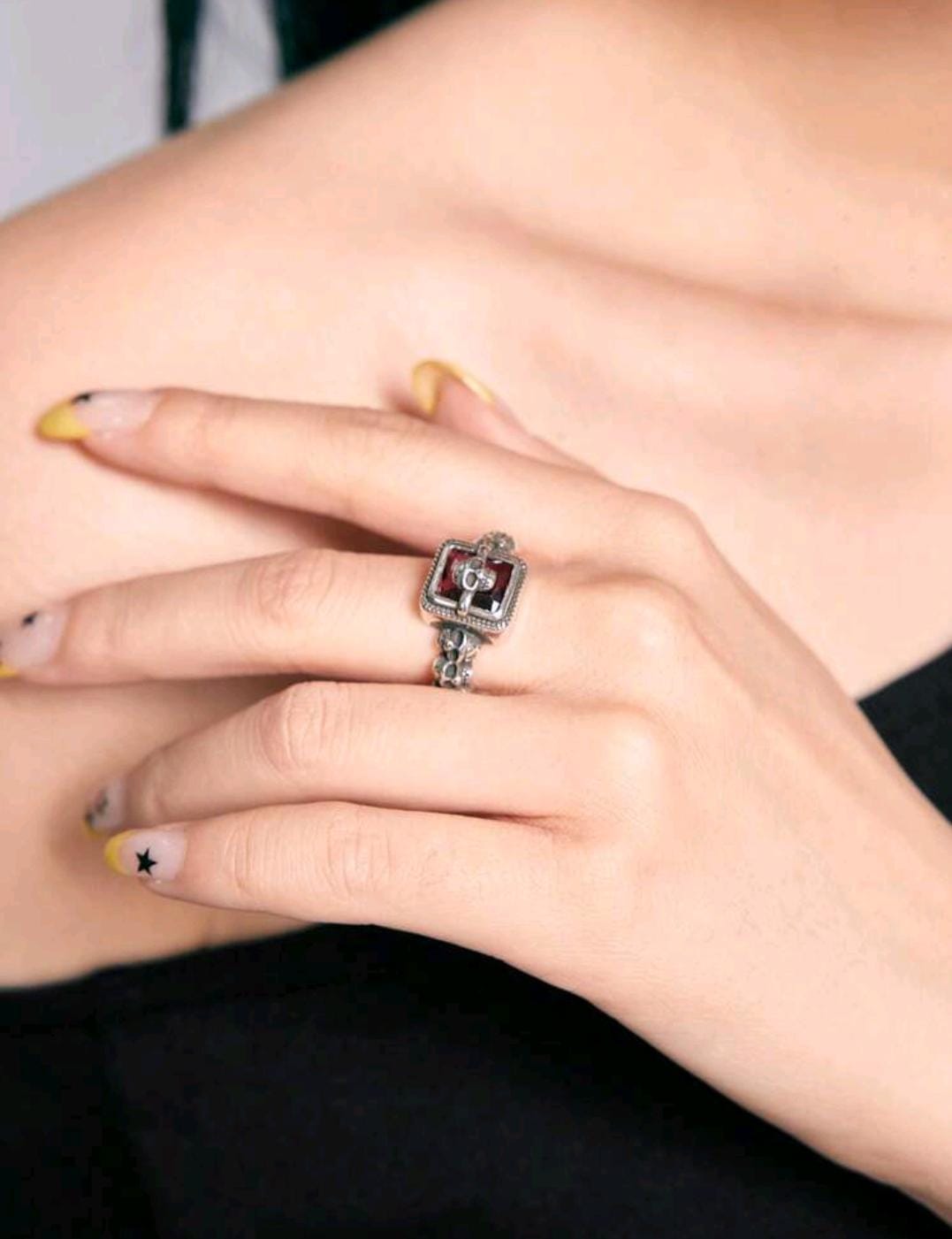 Anel Hades - Caveira Rubi | deus do submundo