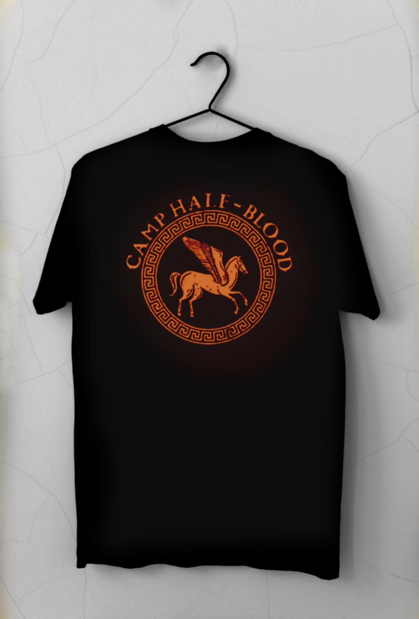 Camiseta CHB Preta e Laranja - Acampamento Meio-Sangue Estampa Oficial Disney Serigrafia